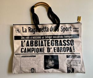 RARE! Vintage MOSCHINO Redwall 403818 Newspaper Beach Polyamide Tote Bag