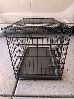 Medium dog crate / cage