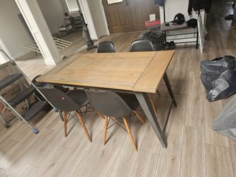 FREE Table With 4 Chairs