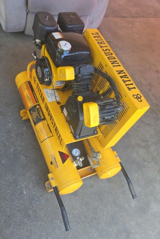 TITAN INDUSTRIAL COMMERCIAL AIR COMPRESSOR 5.5HP 8 GAL.