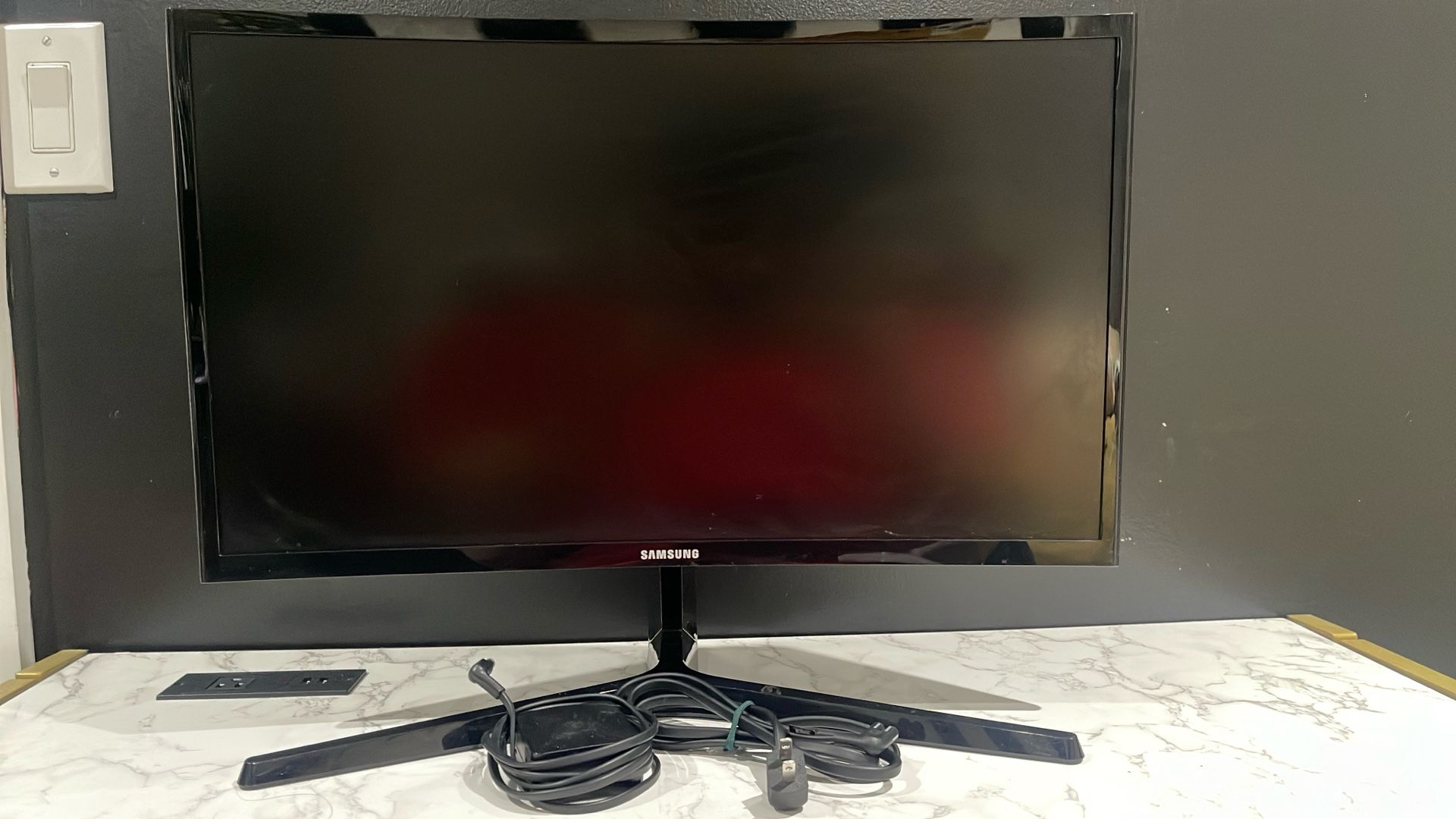 Samsung 24” Curved Gaming Monitor – 144Hz – $100 FIRM ($189 new)