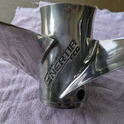 Mercury Enertia Eco lab finished 16x17 Propeller