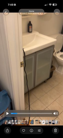 Bathroom vanity