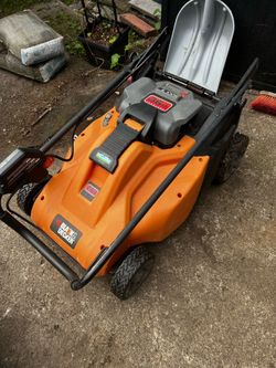 36v Black and Decker electric mower. New battery