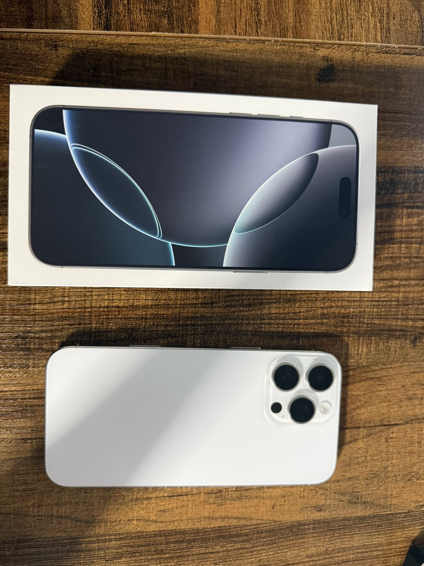 iPhone 17 Pro Max UNLOCKED