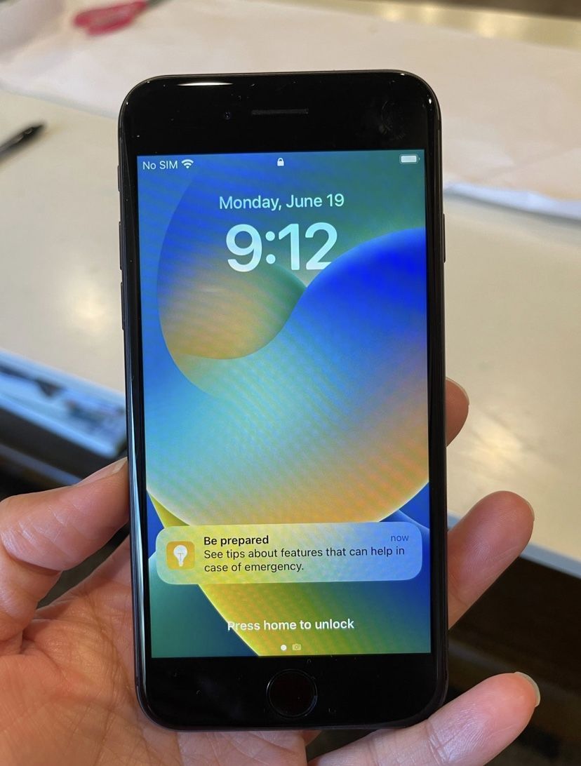 iPhone 8