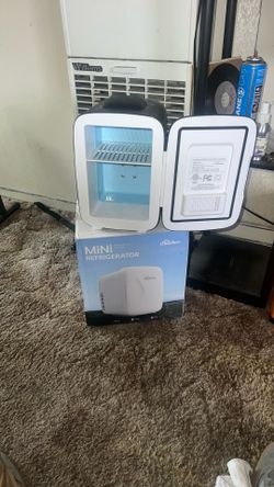 Beichen mini fridge