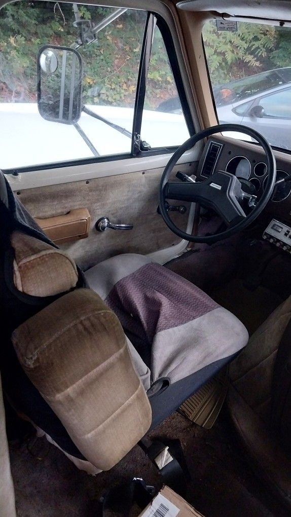 1985 Chevy G 30