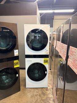 🔥LG 4.5 CUBIC FT. WASHER AND GAS DRYER TOWER LAUNDRY SET🔥