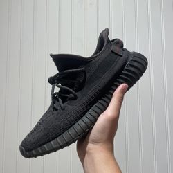 Sz 10 Yeezy 350 Black 