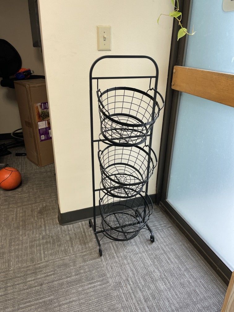 Costco - Mesa 3-tier Wrought Iron Market Baskets - Retail $44