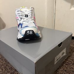 Balenciaga brand new never worn 