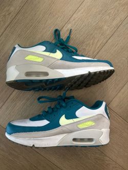 Nike Air Max 90 sneakers size 7y
