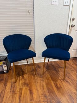 2 nice chairs velvet