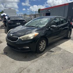 KIA FORTE 2014 Excelente estado