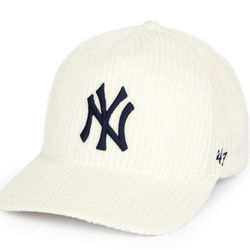 New Women’s NY Yankees Hat!