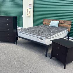 Nice Queen Size Bedroom Set With 14" Thick Pillowtop Mattress 