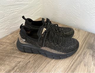 Skechers BOBS Women’s memory foam black & gold stretch fit shoes size 6