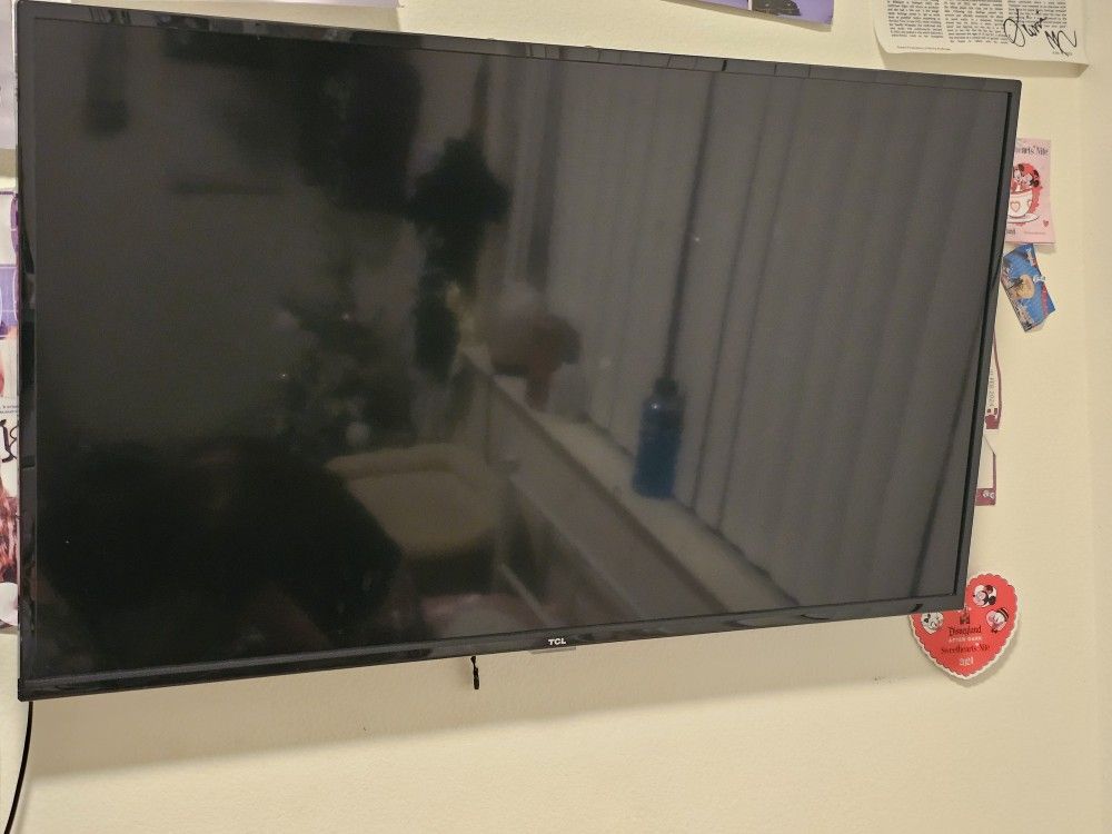 TCL ROKU 40"
