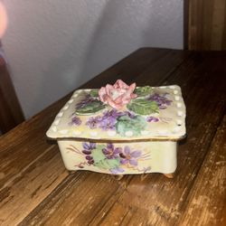 Trinket box (Read description!)