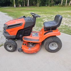 Husqvarna YTH18542 Riding Lawn Mower 42" Deck / 18.5 HP - Excellent Condition! *Great Bridge*