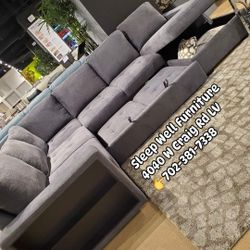 ✨️ Sleeper Sectional 🌟 Furniture Queen Bedrooms, Dining Avail 