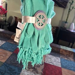 SET OF  “ GREEN SCARF and GLOVES”