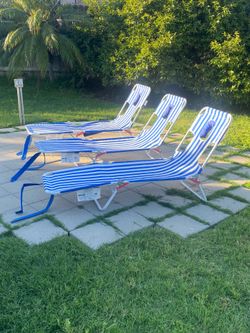 Pool loungers