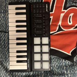 WorldE MIDI drumpad and keyboard