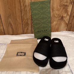 New Gucci Slides Size 9.5 And 10 Men