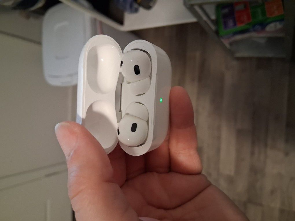 Apple AirPods Pro 2