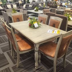7pc Dining Room Set 
