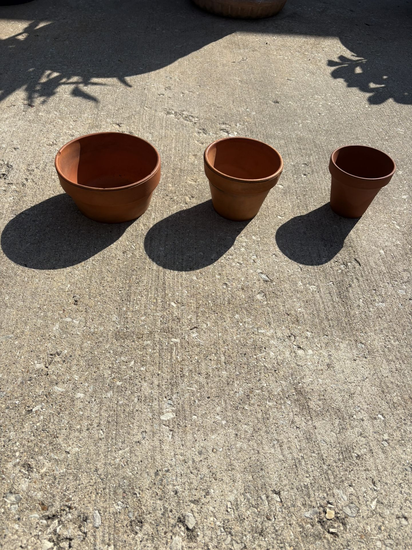 3 Clay Pots
