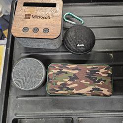 Bluetooth Speakers 
