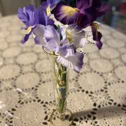 Vintage Glass Vase With Adorable Purple & Lavender Design 