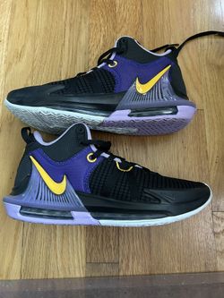 Lebron witness VII Size 8.5 Men