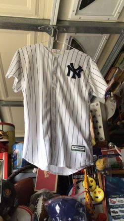 Majestic New York Yankees pinstripes jersey size M