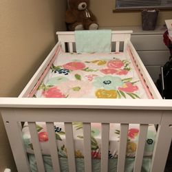 Crib With Mattress 