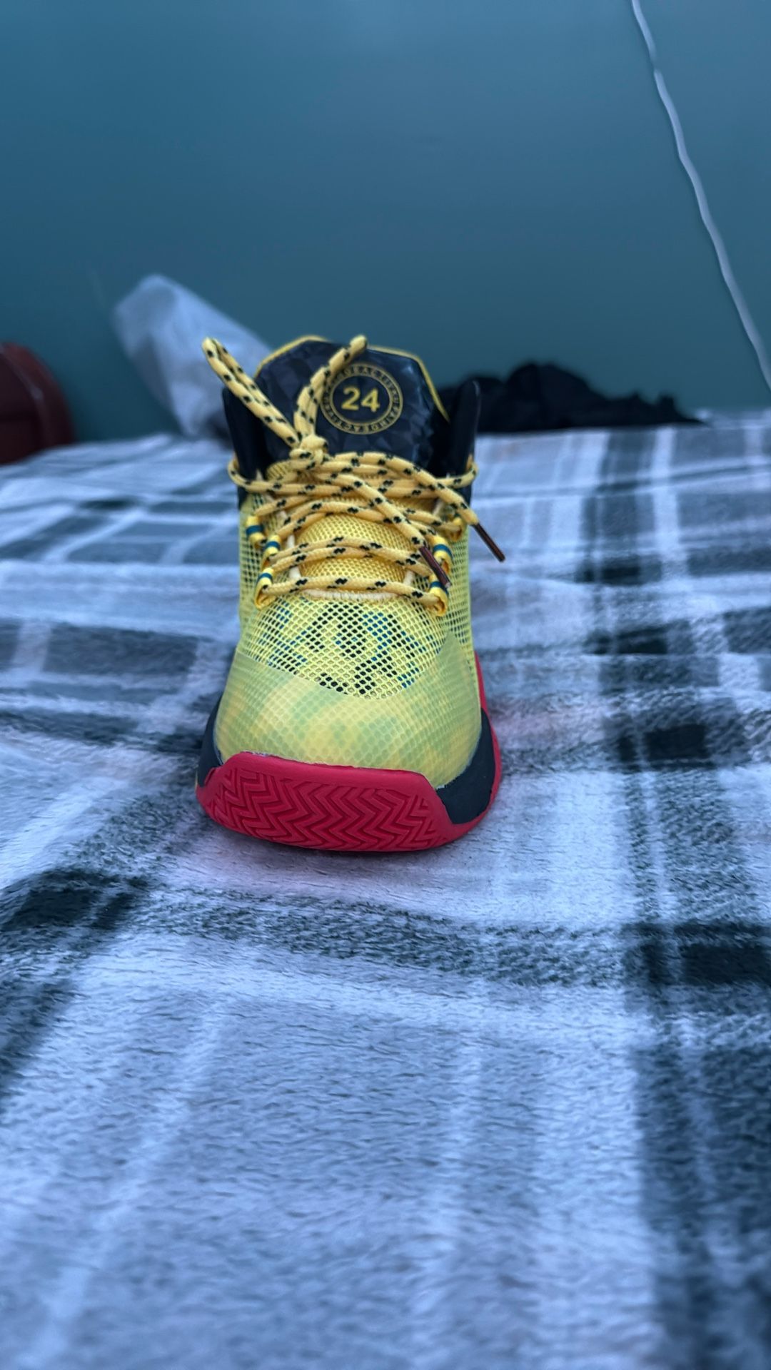 DHOVOR boys Girls Basketball Shoes