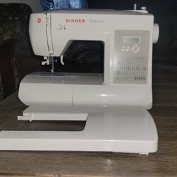 Singer 6180 Brilliance Computerized Sewing Machine