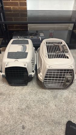 Cat carriers