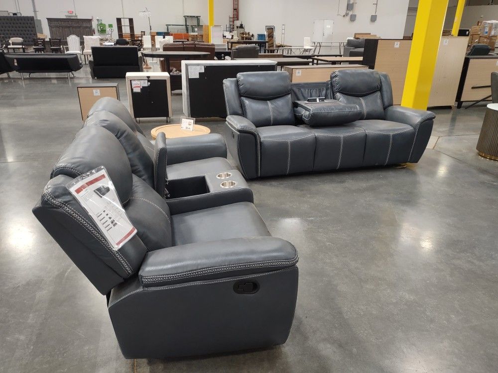 New Recliner Sofa And Love Seat Both On Sale Don't Miss