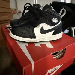 nike dunks size 5c 