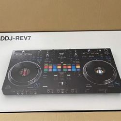 (Brand New) Pioneer DDJ-Rev 7 Dj Controller // Black 