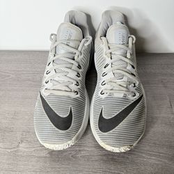 Nike Air Max Infuriate 2 Low Mens Size 9.5 Wolf Grey Basketball Sneaker Shoes