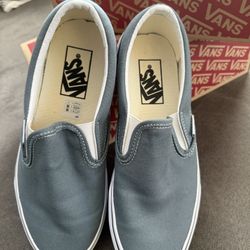 New Vans Slip On Shoes, Women’s Size 7.5, Gray Color