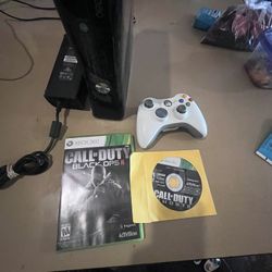 Xbox 360 Slim W Games And Control