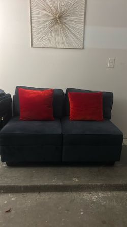 Blue couch (roommate)