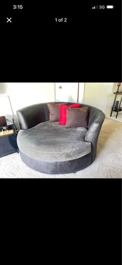 Large Round Oversized Cuddle Chair & Sectional