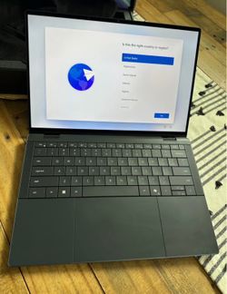 Dell Latitude 9450 2-in-1 Laptop